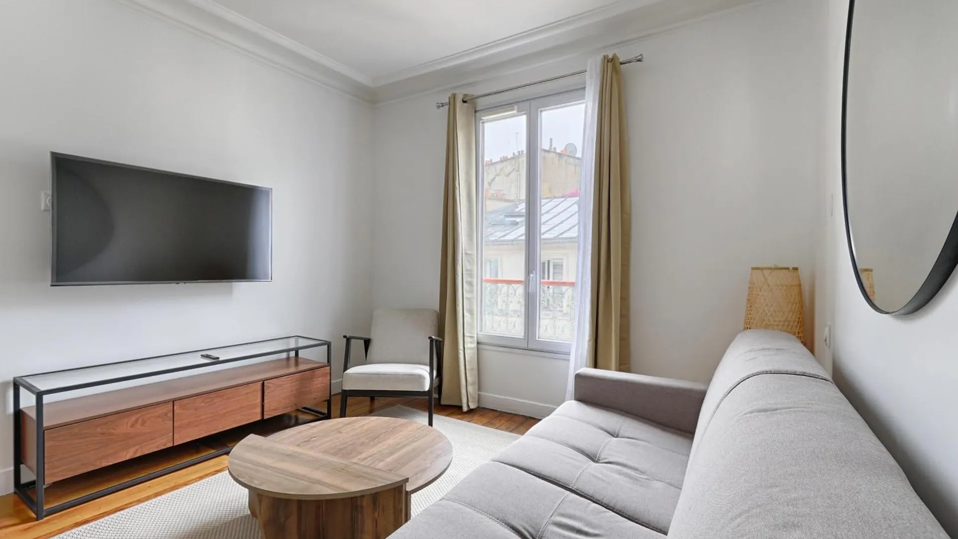 Montmartre Seveste II Magnifique Appartement 2Br Parijs
